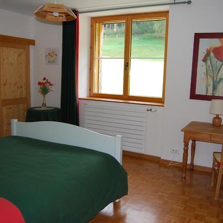 Chambre D'Hotes Kieffer Le Grand Bienfaisy 르미르몽 외부 사진