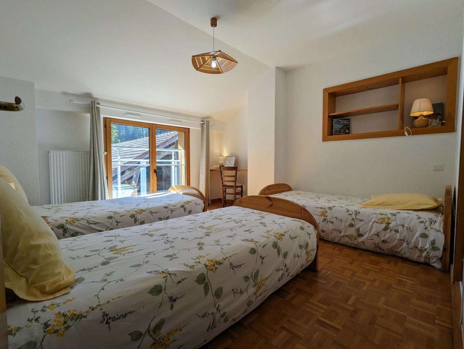 Chambre D'Hotes Kieffer Le Grand Bienfaisy 르미르몽 외부 사진