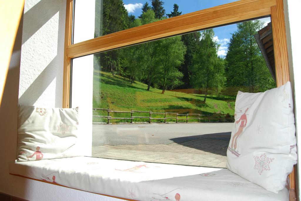 Chambre D'Hotes Kieffer Le Grand Bienfaisy 르미르몽 외부 사진